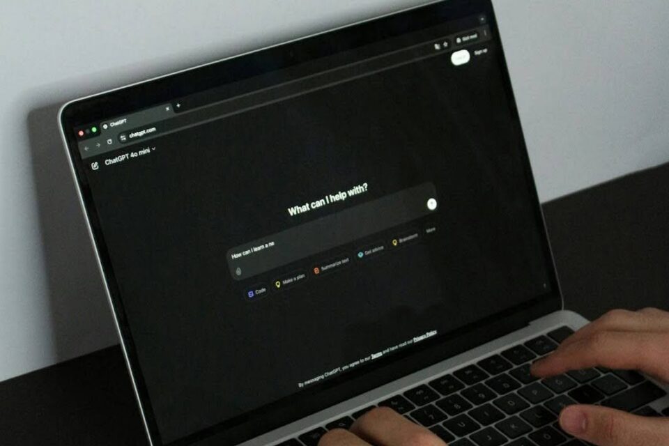 The Post-Prompt Economy: Why AI Is Moving From Answers to Autonomy