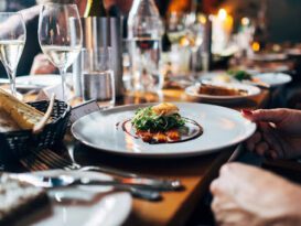 How Processing Fees Differ Across Restaurant, Retail, and Service Verticals